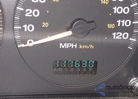 2002 Jeep Grand Cherokee Laredo from USA, damaged, VIN 1J4GW48NX2C200853